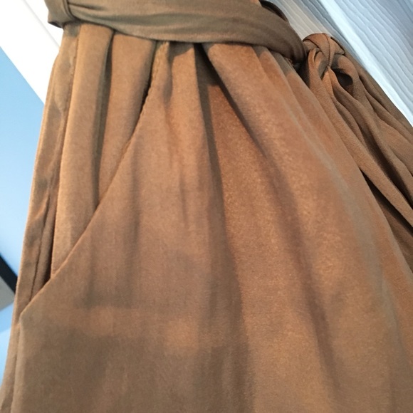 Off-the-Shoulder Romper - Picture 3 of 3